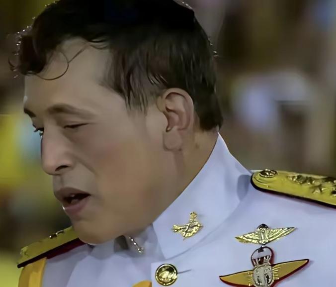 泰王玛哈也没有想到，能让儿子成长的关键因素，居然是谈恋爱！提帮功真的变了！让