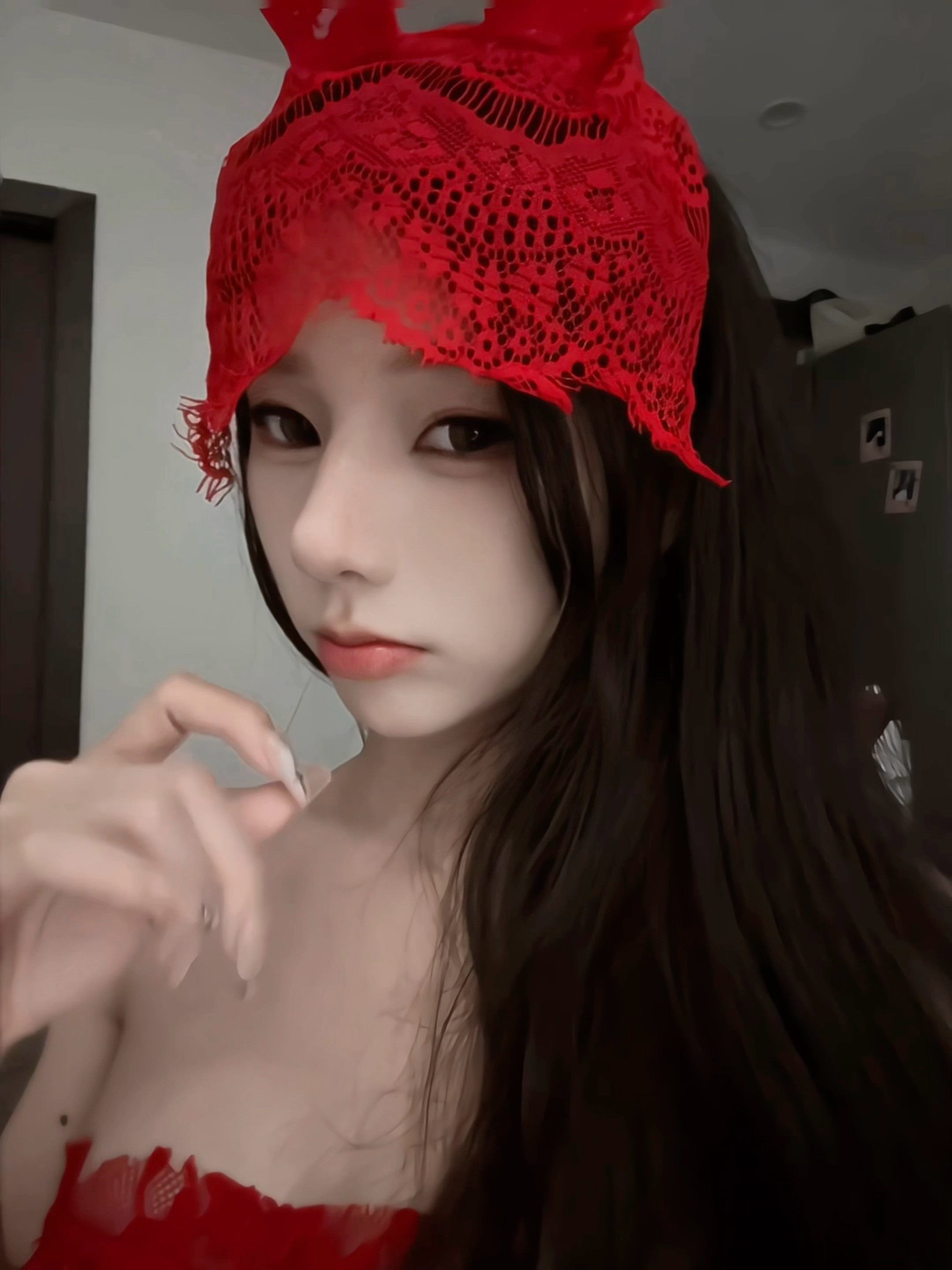 贴贴​​​