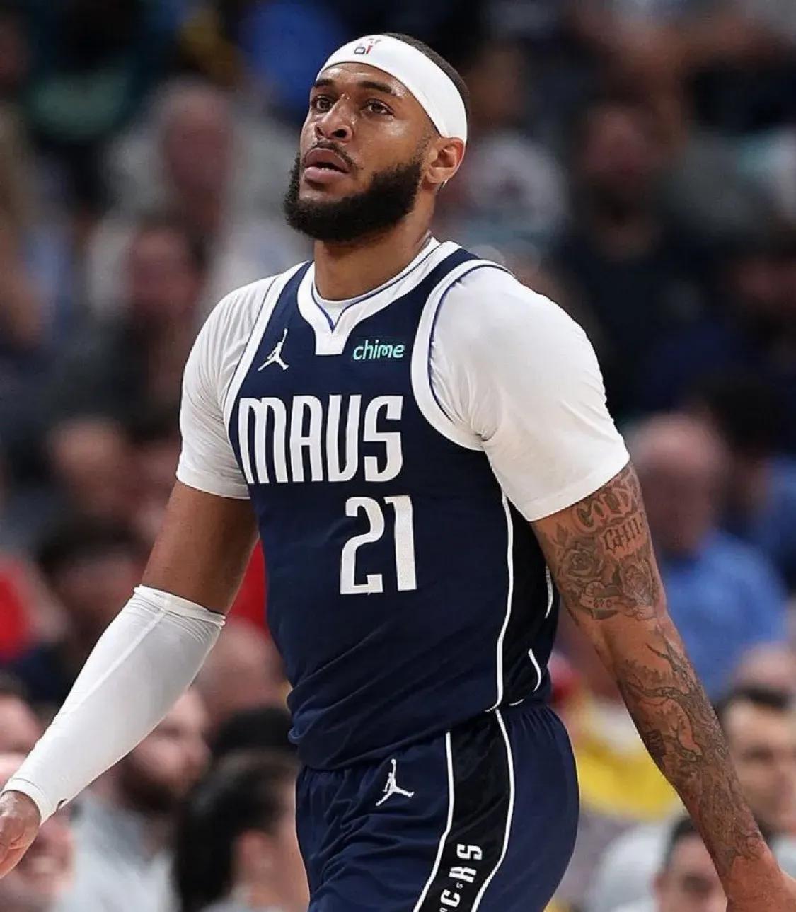 湖人：听说你们要交易加福德？独行侠：我去，占便宜没个够，是啊，怎么了？湖人：