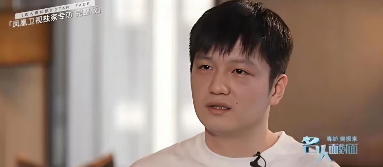 原来蔡振华不顾一切维护樊振东是因为他也看不得这么阳光的男孩子不堪困扰樊振