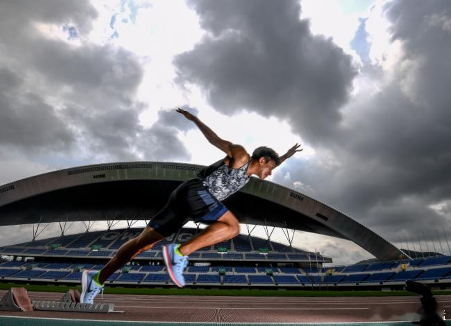 韩国短跑史上最强战将抱憾正式退役曾五破百米全国纪录包揽国内前七位战绩对战苏炳