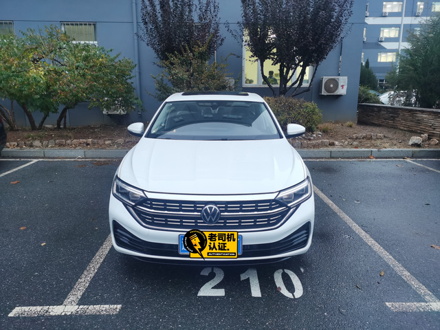 大众速腾四个月驾驶感受我这款是2024款速腾300超越款，已经驾驶快四个月了，