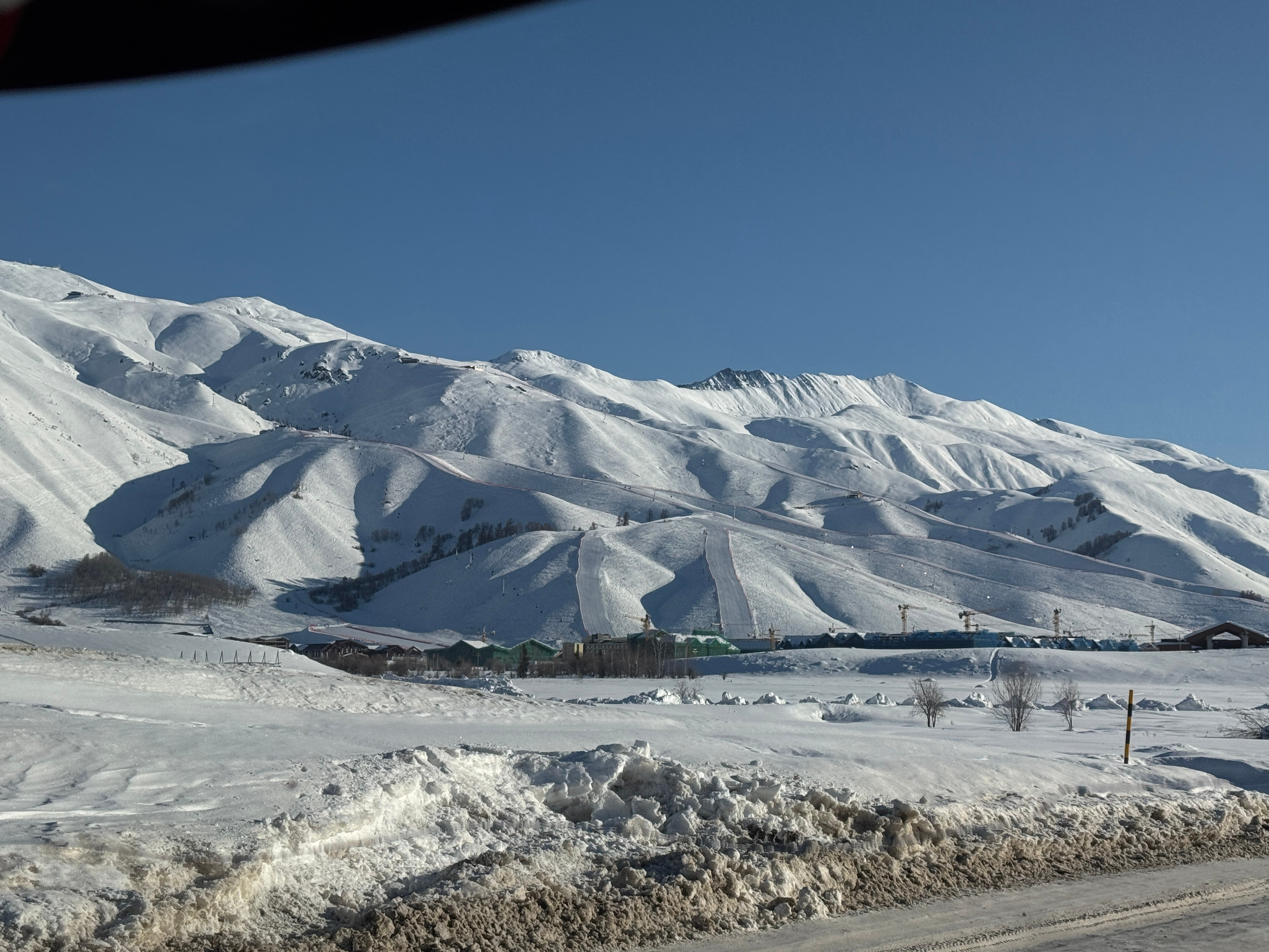 快来滑雪，雪场没人！！雨丝的日常滑雪阿勒泰·禾木(吉克普林)国际滑雪度假区