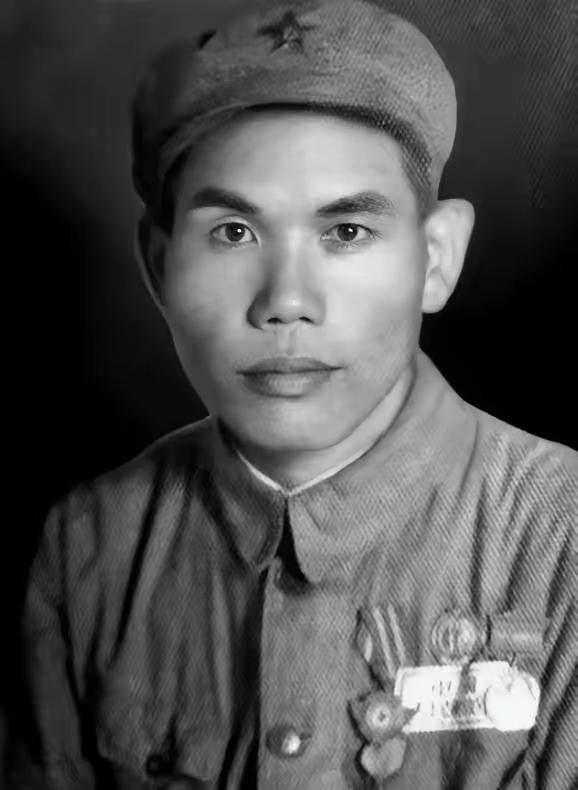 1955年，四野资深旅长王化一，得知授少校军衔，转身对组织干事，苦笑道：“太丢脸