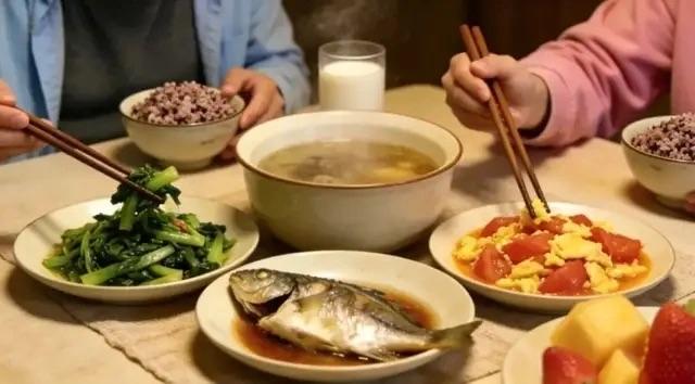很多糖友一查出血糖高，家里白粥咸菜就成了标配。水果不敢碰，肉也不敢吃，结果身