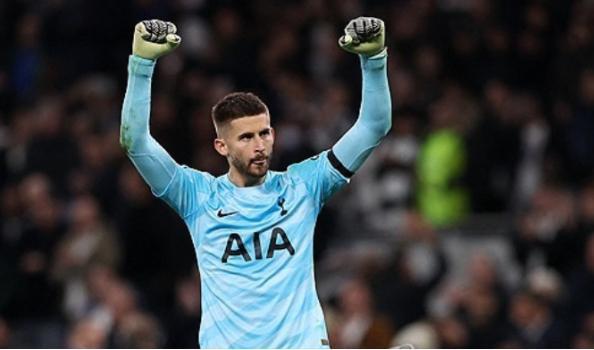 这么多的优秀门将，国米其实引进哪个代替佐默都可以，就是不知道橡树舍不舍得？豪门门