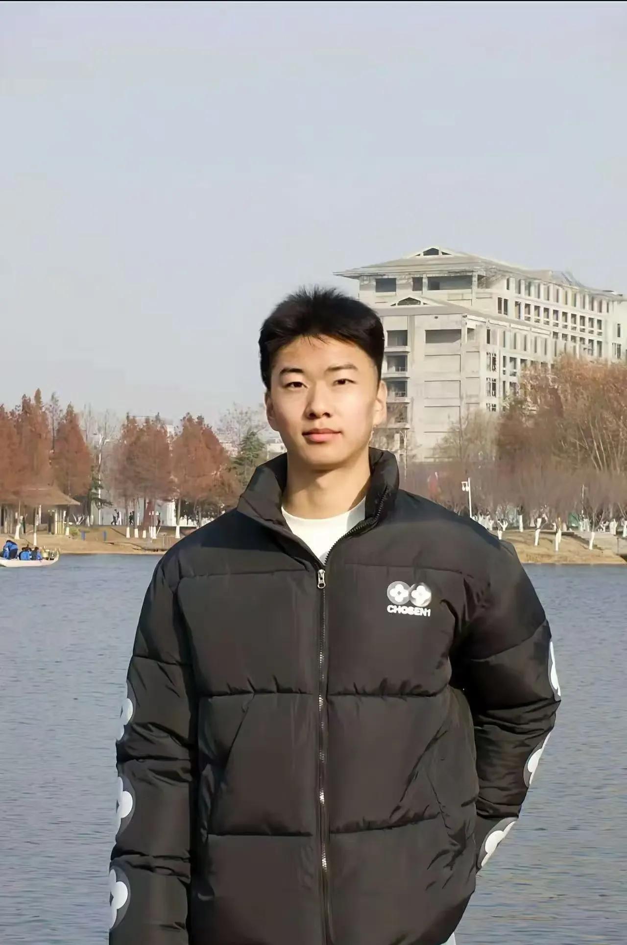 我有一个同事是东北的，今天和他聊天，无意中得知，他说东北很多人一天只是吃两顿。