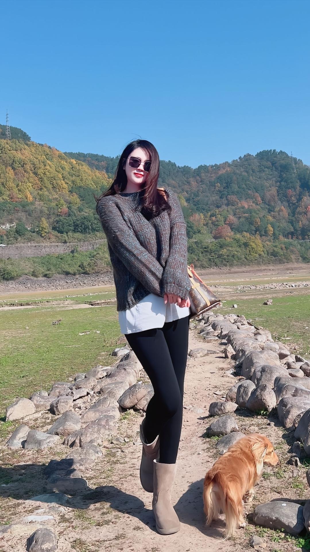 风吹到哪儿，我飘到哪儿！分享一张最近随手拍的照片美女的魅力能有多大？记录生活，