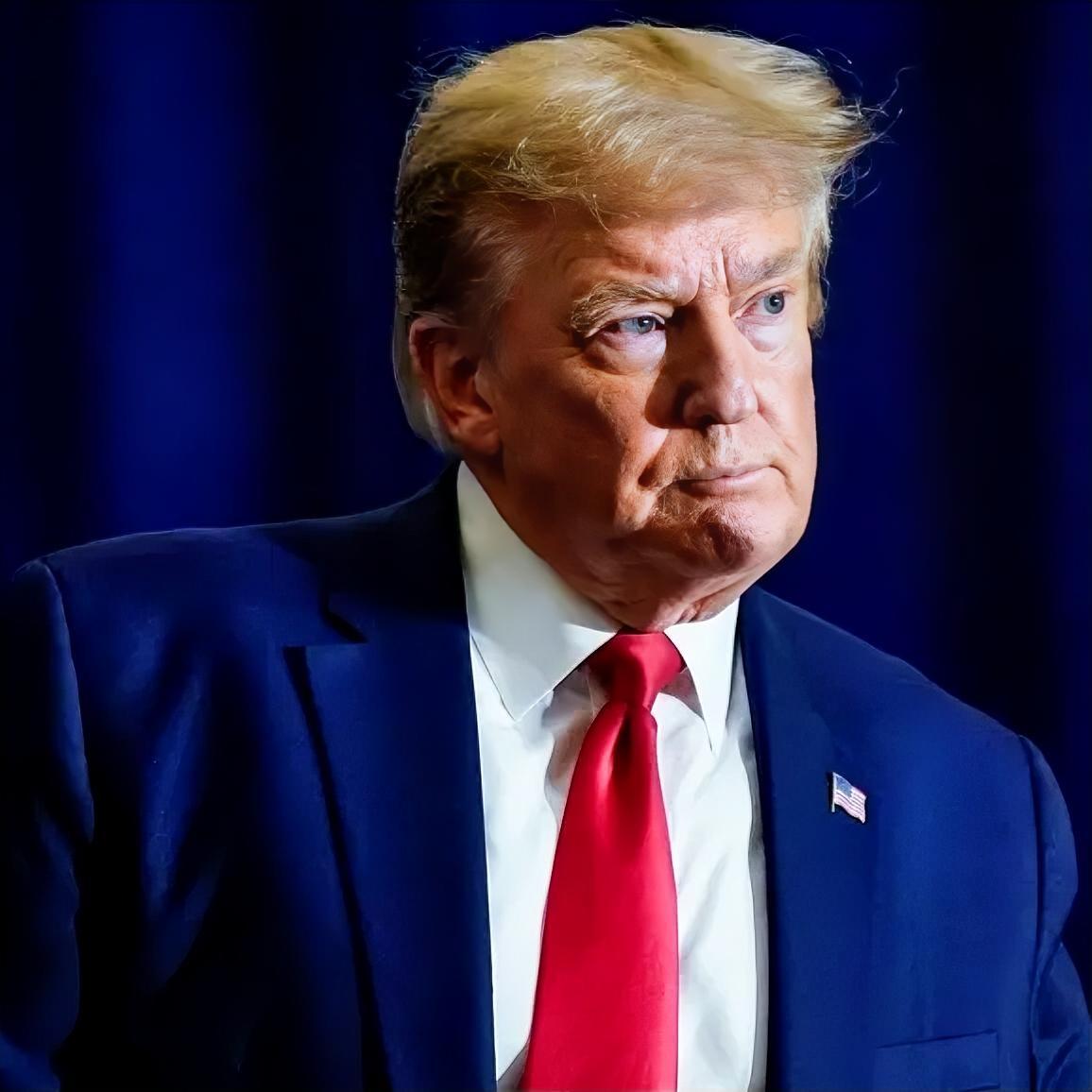 你敢信吗？向来自信的特朗普这次竟然服软了，而且还服得那么干脆据美媒报道，特朗