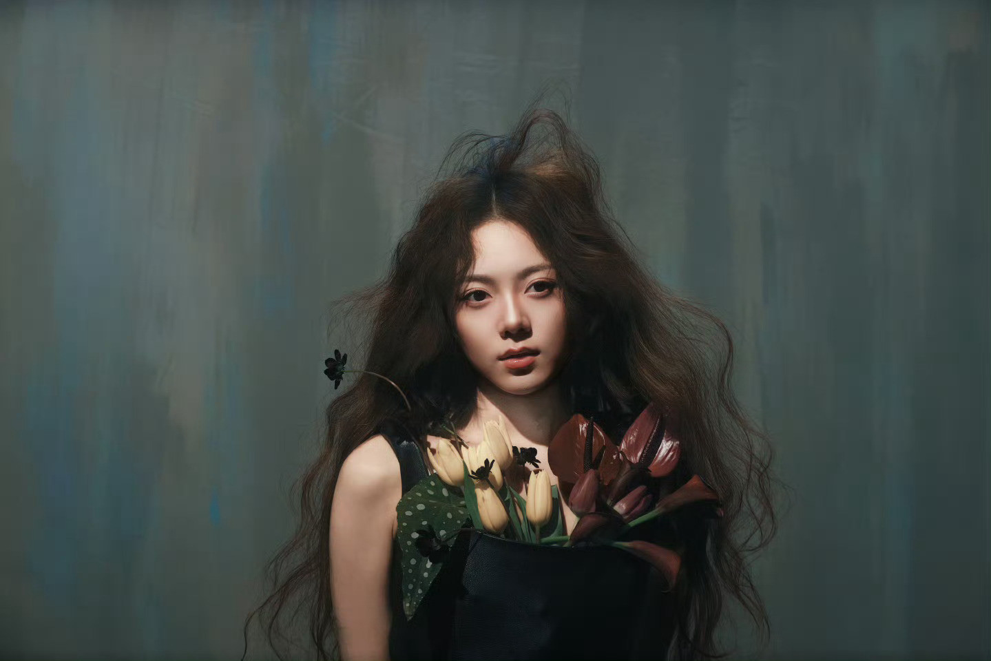 赵今麦Wallpaper封面仙品羊毛卷又可爱又仙，粉上麦麦真的是件幸福的事情