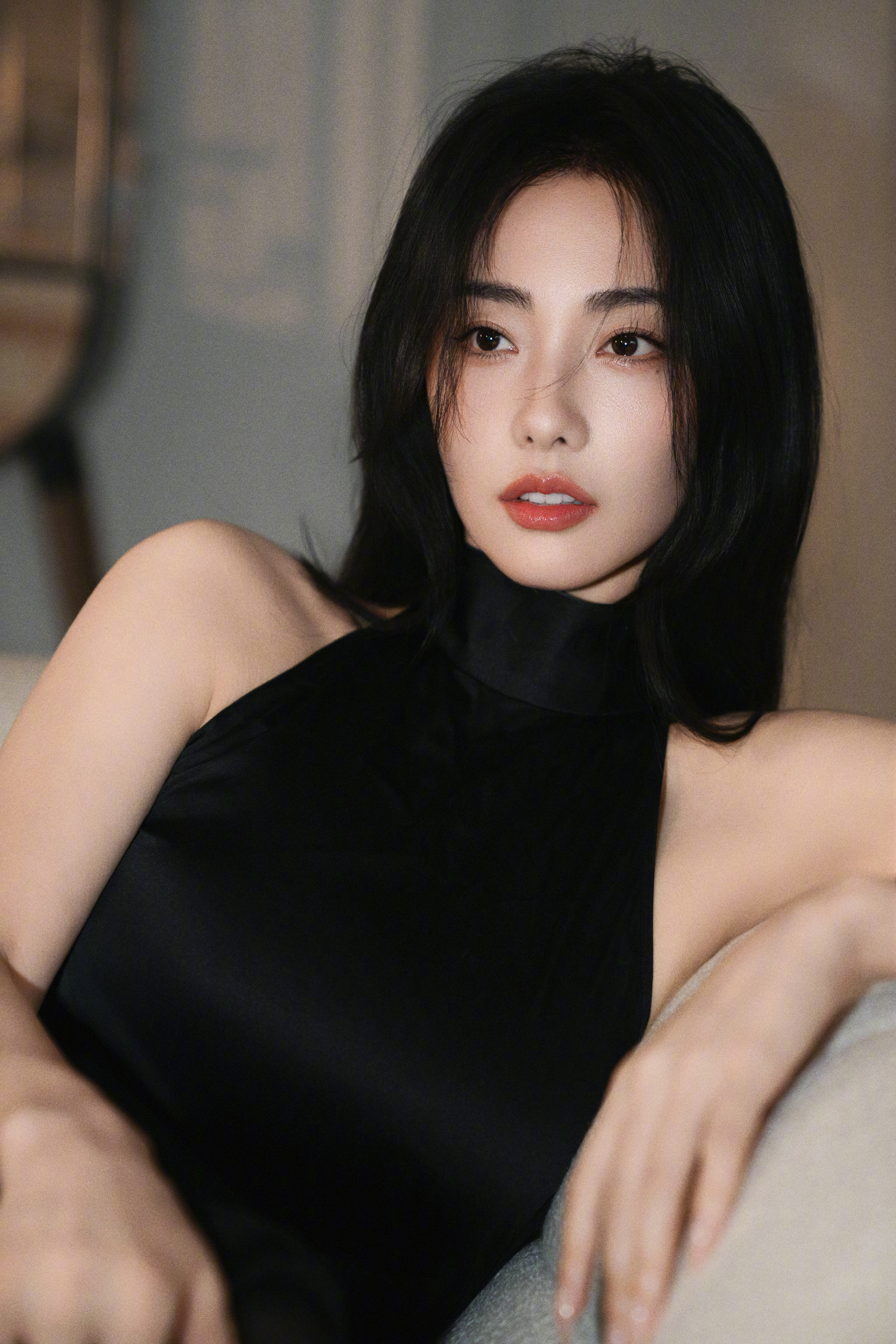 迷人少妇张嘉倪​​​