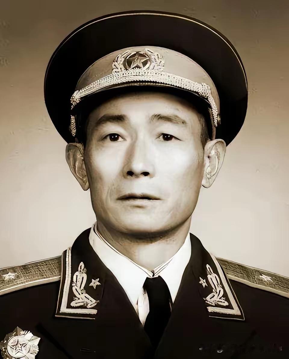 1937年秋天，386旅旅长陈赓把1营营长查玉升叫到自己的窑洞里。陈赓开门见山：