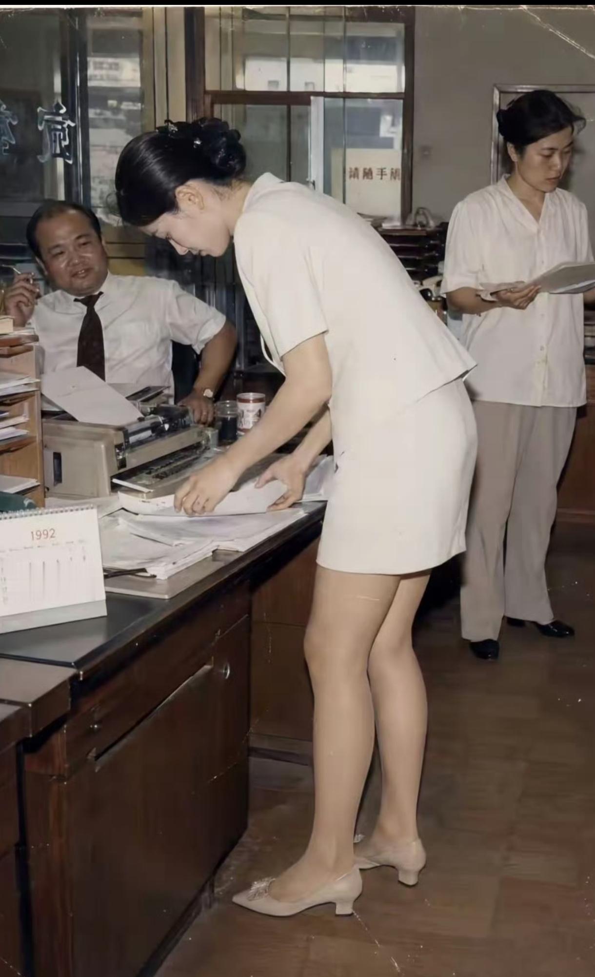 图上的美女已经快60了吧，再美丽的皮囊也有老去的一天。想当年，台商港商回到故乡，