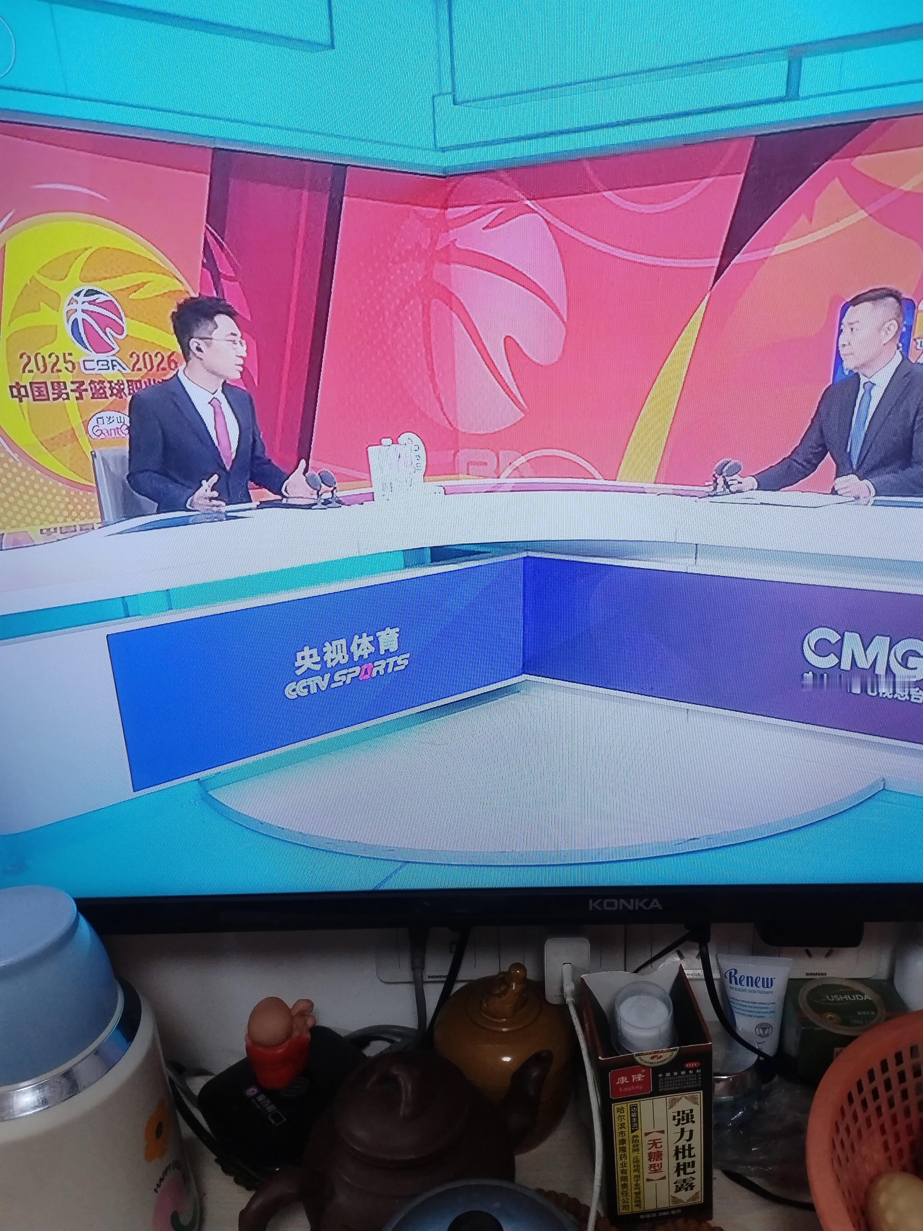 你觉得上海男篮新赛季能继续夺冠吗上海男篮休赛期的操作看着确实够有诚意，王哲林顶薪续约留队，还补进了好