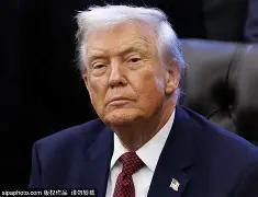 中国网友发出灵魂拷问：你的基因大豆我们买了，你的飞机我们也订了，你想要的稀土我们