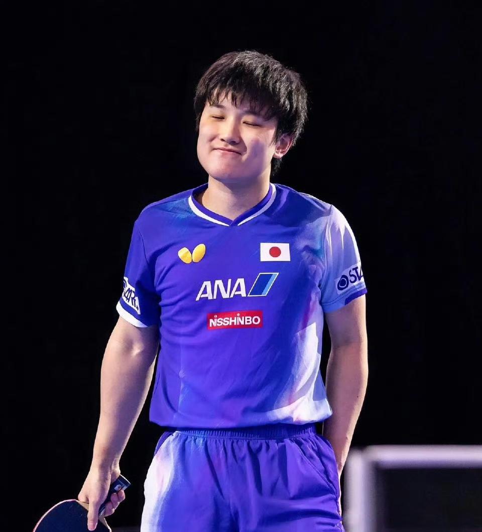 不得不说,法国还真是张本智和的“衰地”去年巴黎奥运会,张本智和在男单1/4决