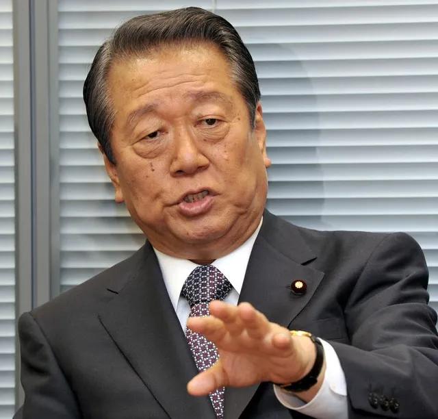 日本民主党前党首小泽一郎近期的表态，给大家提了个醒。针对日本极右翼分子的涉台激进