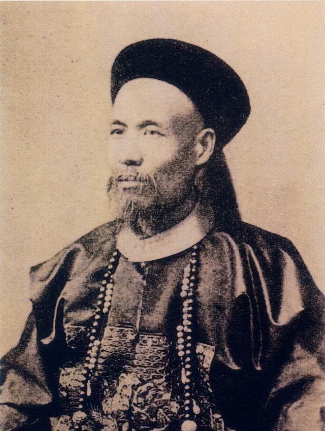 曾国藩教你观面识人：吃饭时如果有这种行为，此人不可“深交”咸丰年间，太平天国