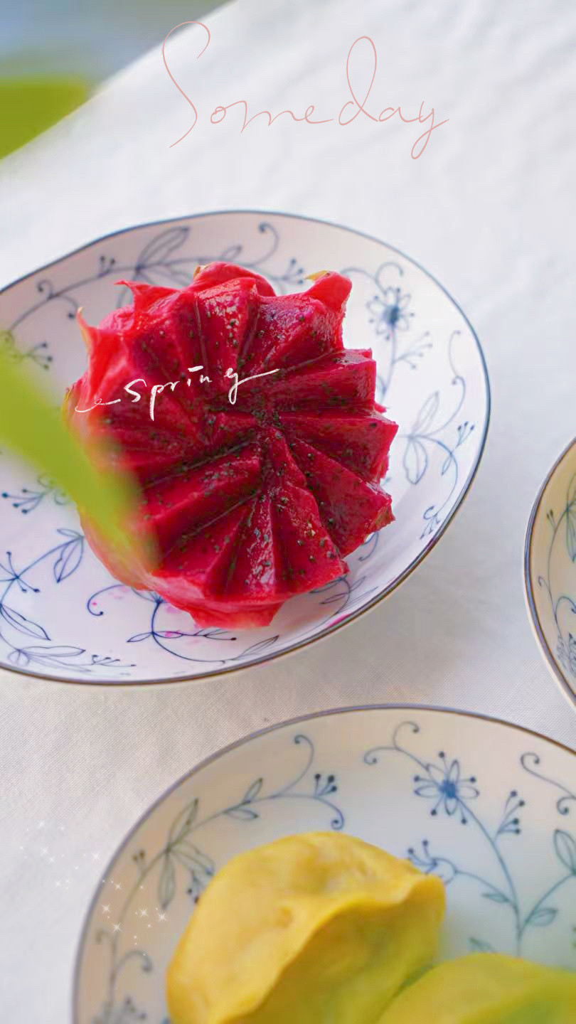 早安早餐🌿🌿🌿春日早餐打卡✨金黄蒸饺+红火龙果+暖橙饮品一屉暖饺，一盏甜