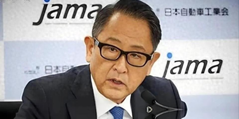 丰田把混动发动机热效率做到新高，却在电动化浪潮下孤立无援大家发现没有？丰田新出的混动发动机热效率达到