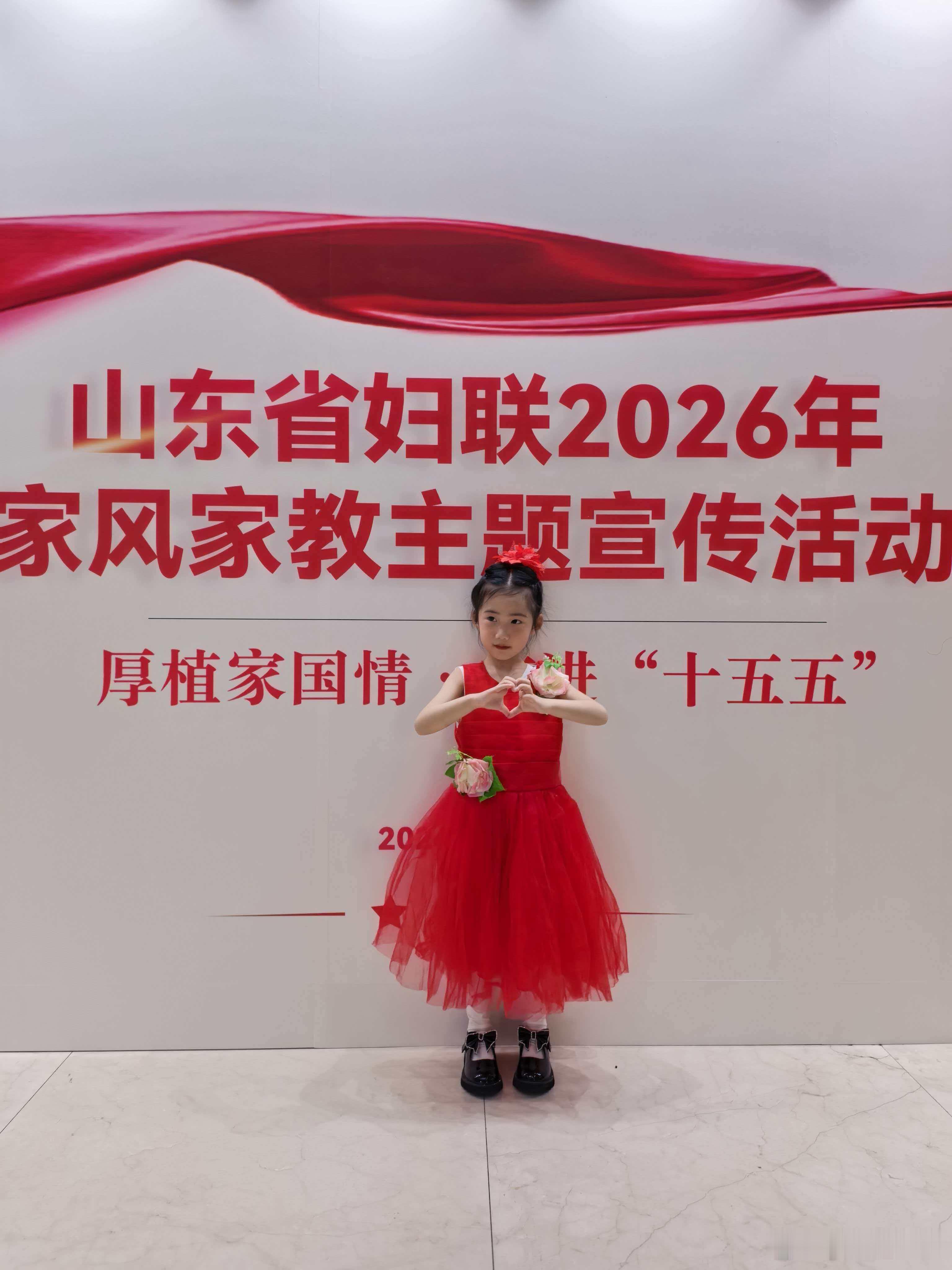 小满时节·宜灸养阳夏意未盛，暑气未来清风入序，万物渐盈小满阴阳交替，湿气渐生