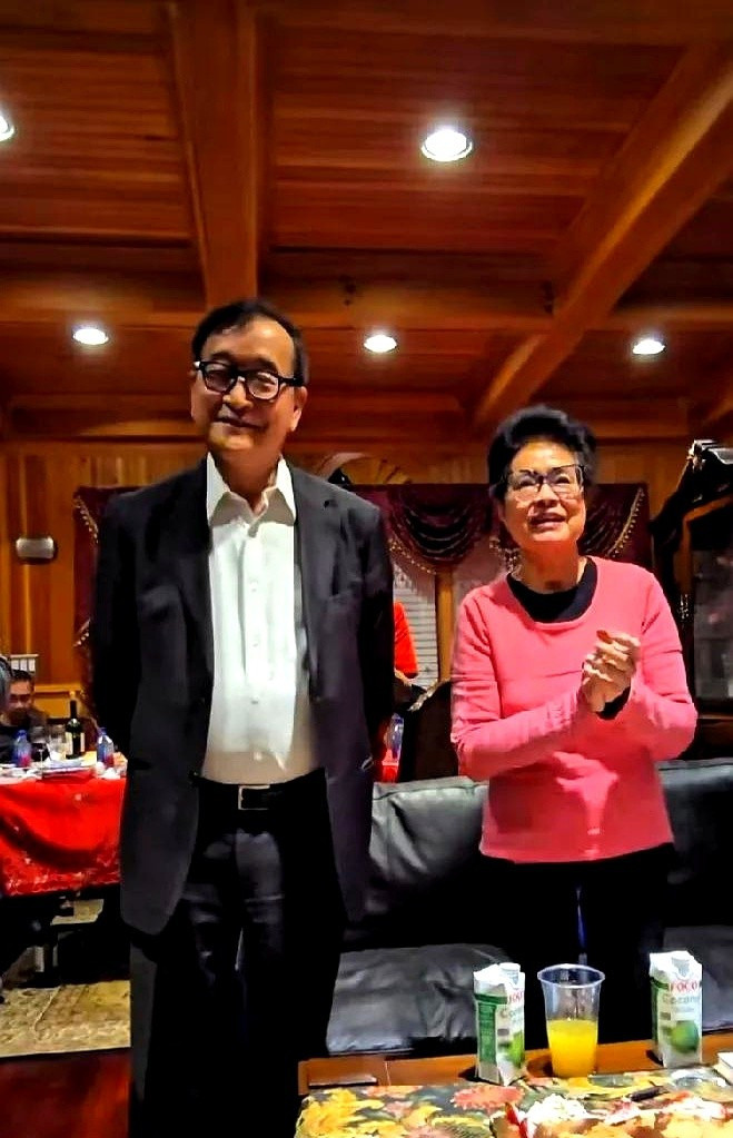 沈良西洪森斗不停，家事关系也挺逗哇塞！沈良西和洪森这对“