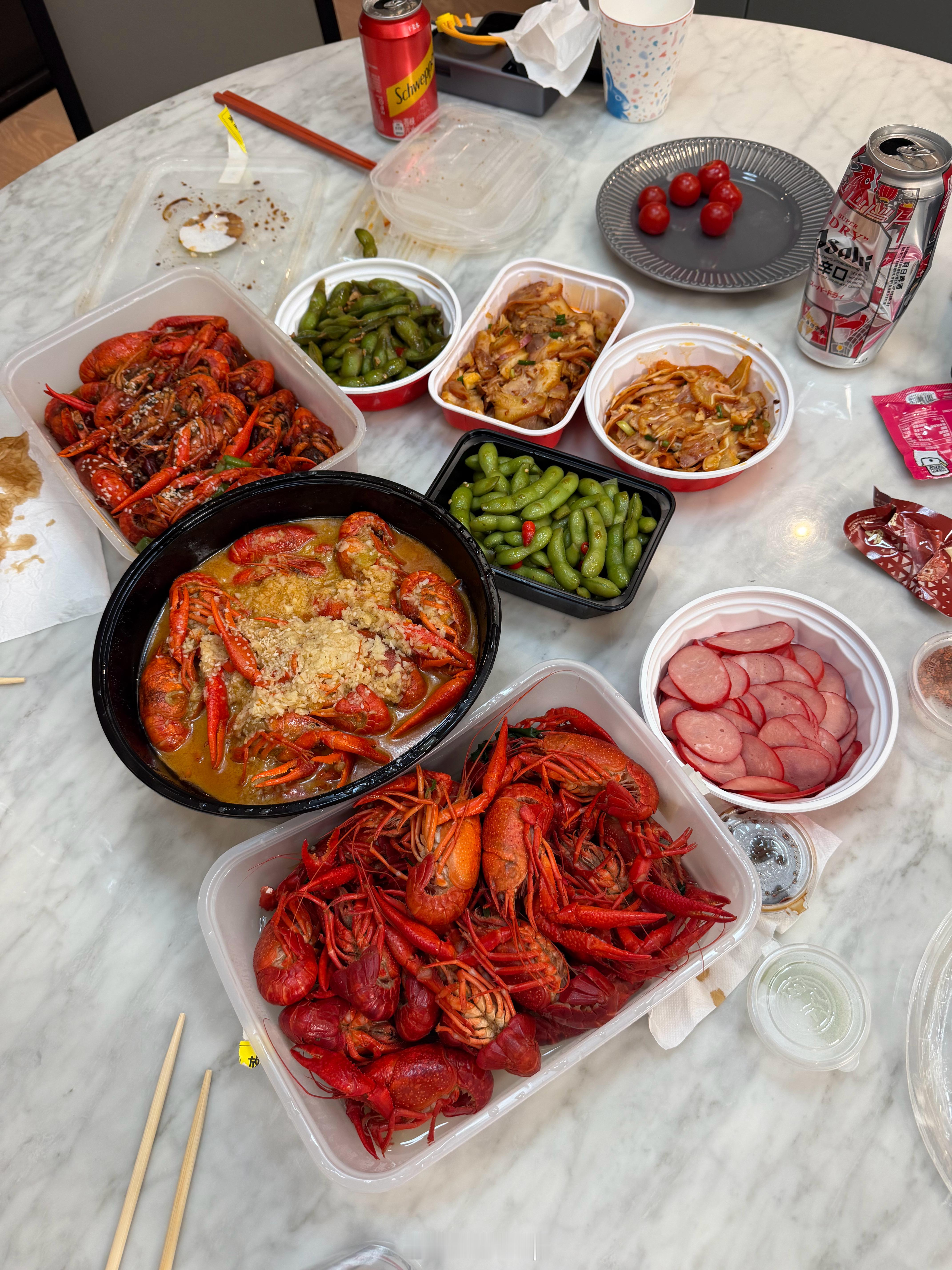 有什么能比一顿深夜小龙虾更爽呢？