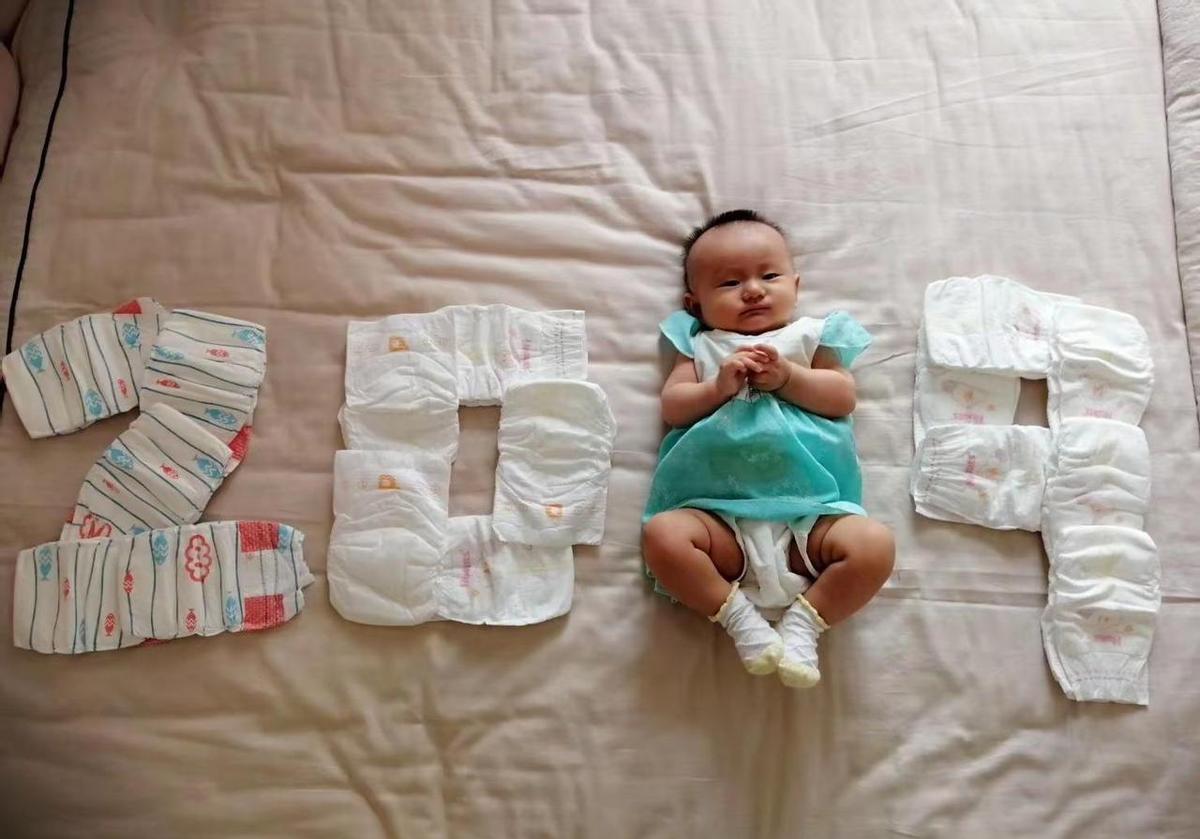 带娃真不是闹着玩的。你要是觉得累，那是因为你没看透。别人家的孩子是天使，你家