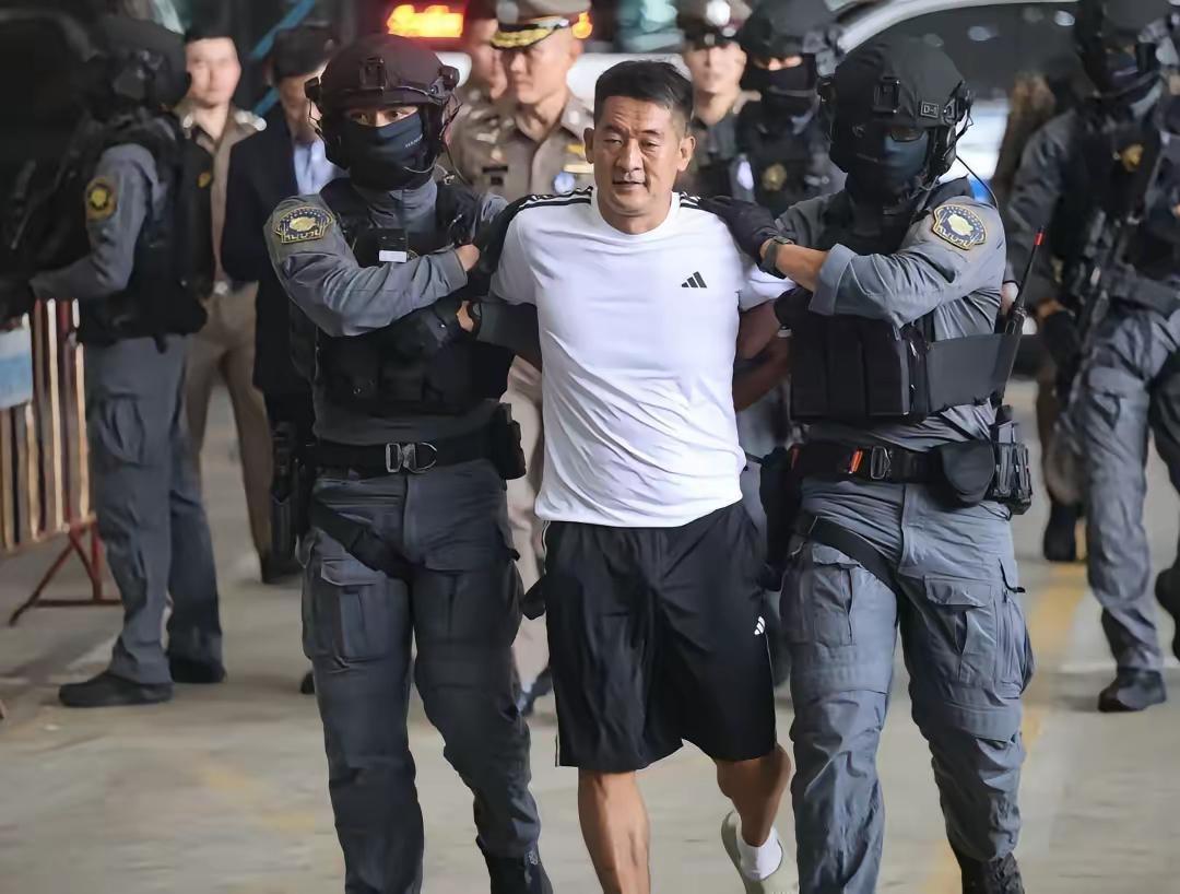 这是一次“大扫除”，更是一次“磨刀礼”！那些以为中国军队会因为反腐而“伤筋动