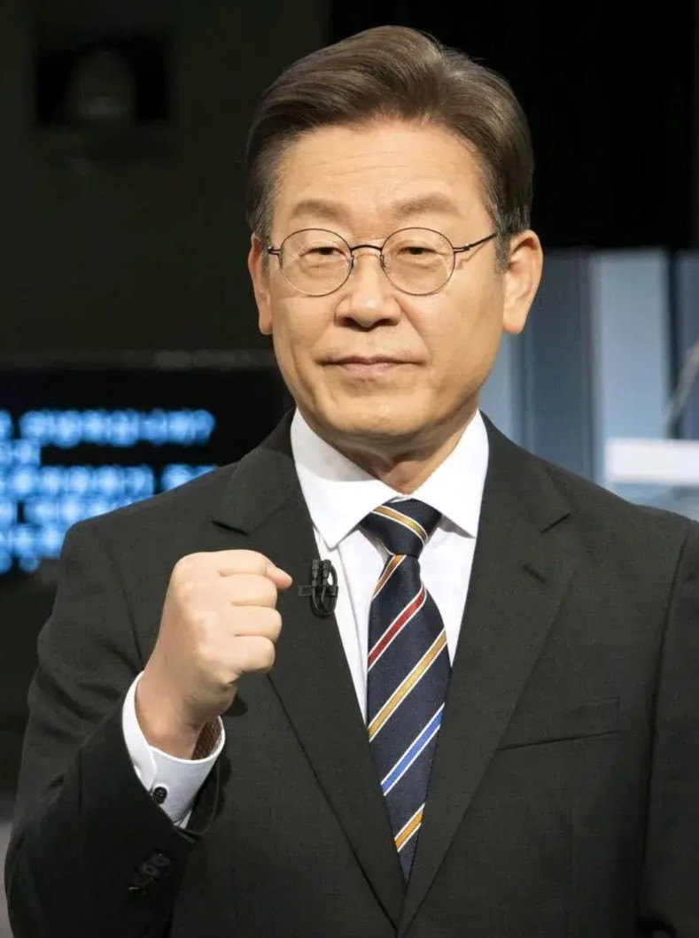 韩国总统选举白热化，三位候选人电视辩论对外政策。5月19日，共同民主党李在明、国
