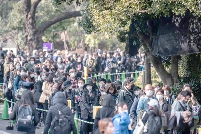 你们听说了吗，日本政府12月15日才刚正式宣布没想到引来日本民众的强烈反应，根