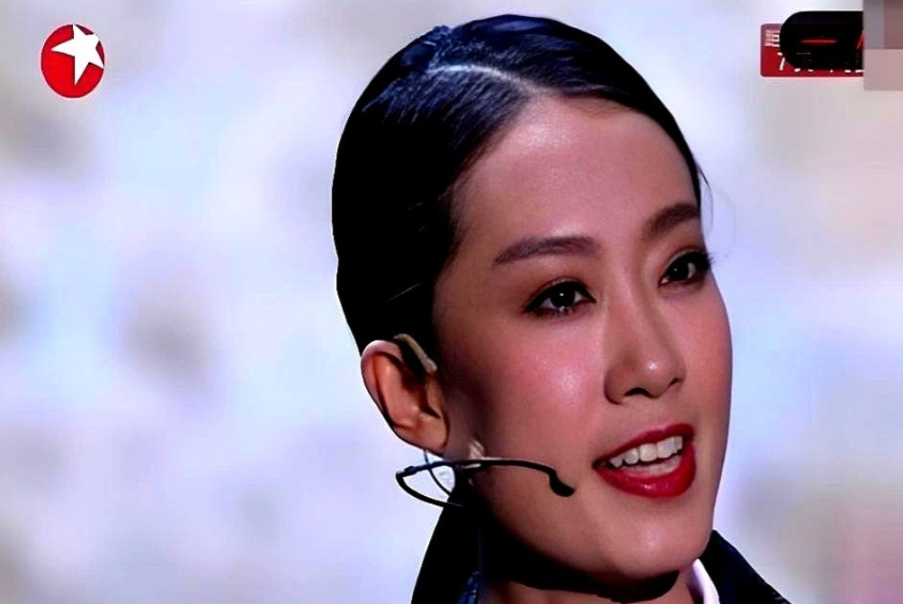 郭德纲一句“必须反对”把张小斐挡在郭家门外，这不是嫌弃54亿票房，而是郭德纲最怕