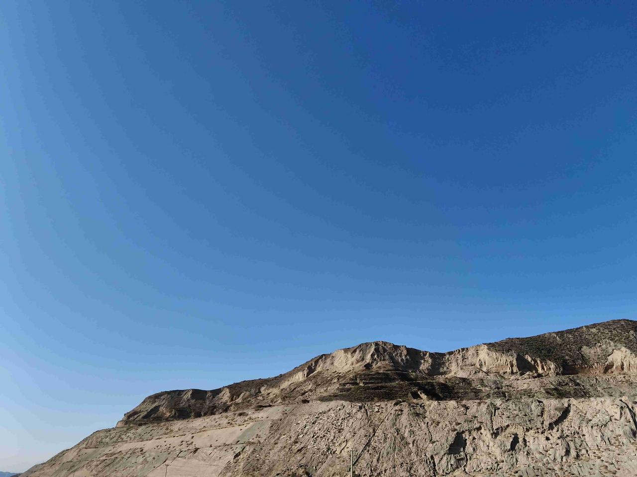 我的今日状态：🏝️旅行度假我这里的天气：☀️晴天不得不说兰州今天的天气真的