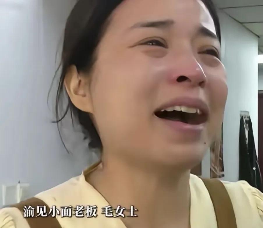 河南南阳那家“渝见小面”面馆要换招牌了，在全网有奖征集店名，不得不说，这对小夫妻