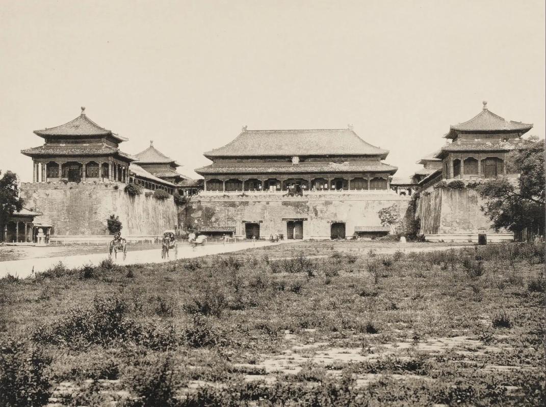 很多人只知道北京是明清古都！其实史学公认的北京五代古都，是辽、金、元、明、清五朝
