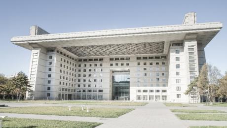 很多湖北考生想走师范路、求稳定，却分不清公费师范生和普通师范生，更不知道哪些学校