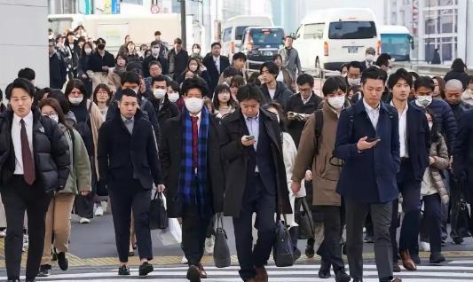 毁一个国家不一定需要战争，中国这一次掐住了日本的国运，绝对不会手软！日本现在面