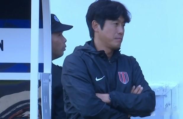 名记：徐正源被经纪团队推送给北京国安！有媒体报道徐正源被推送给了北京国安，对此