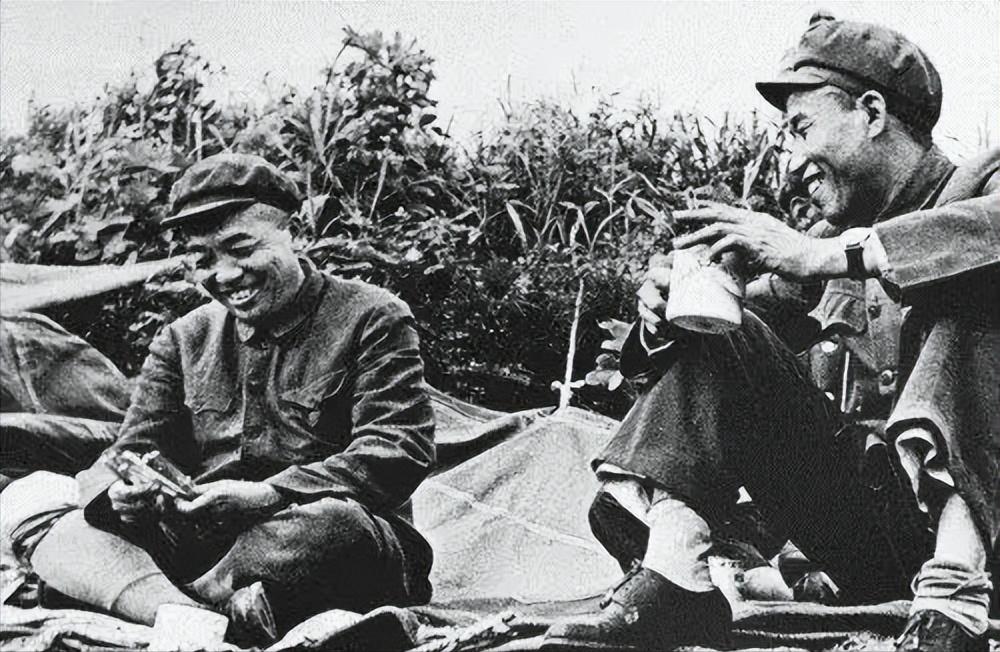 1952年，陈赓前往朝鲜接替彭德怀指挥志愿军，结果他刚到朝鲜没几天，就找毛主席告