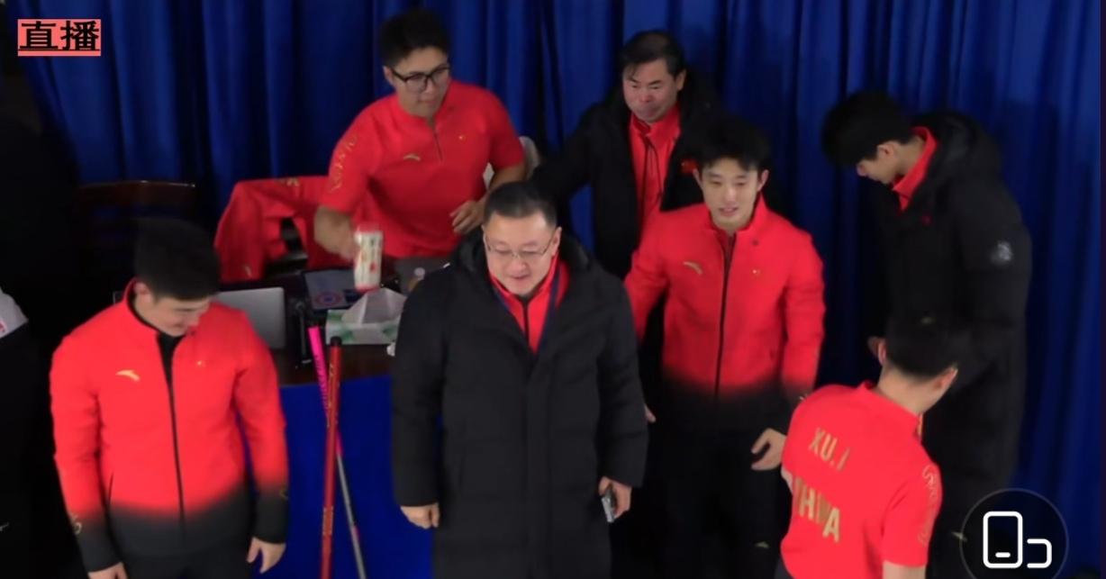 中国男子冰壶队进军米兰冬奥会！！刚刚结束的米兰冬奥会男子冰壶落选赛上，中国队在