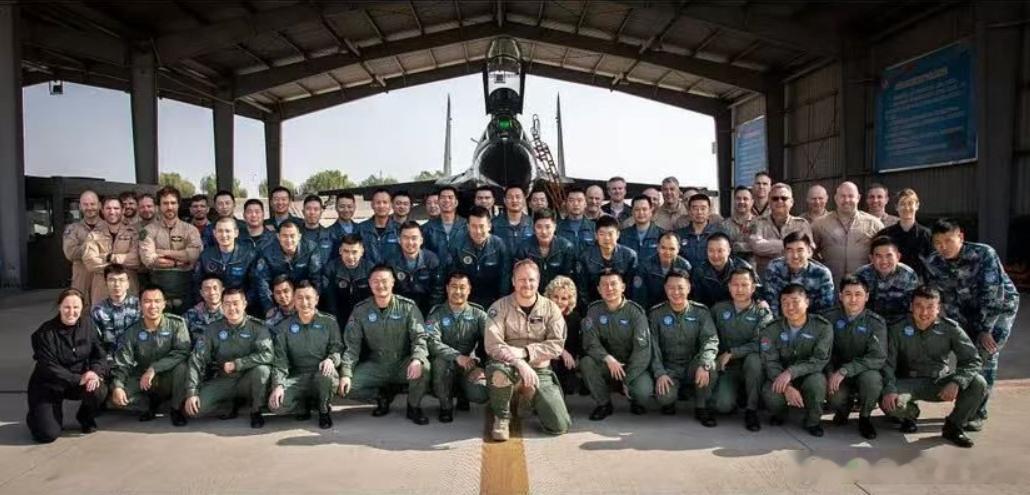 飞扬军事来华助教洋人，军民一体救护