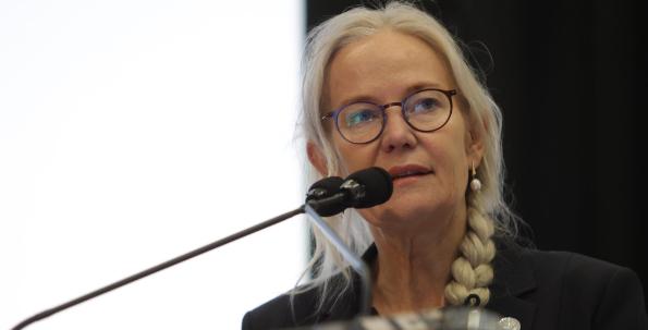 国际乒联主席索林“坐不住了”！说白了，现在乒坛圈最热闹的事儿，不是谁又拿了冠