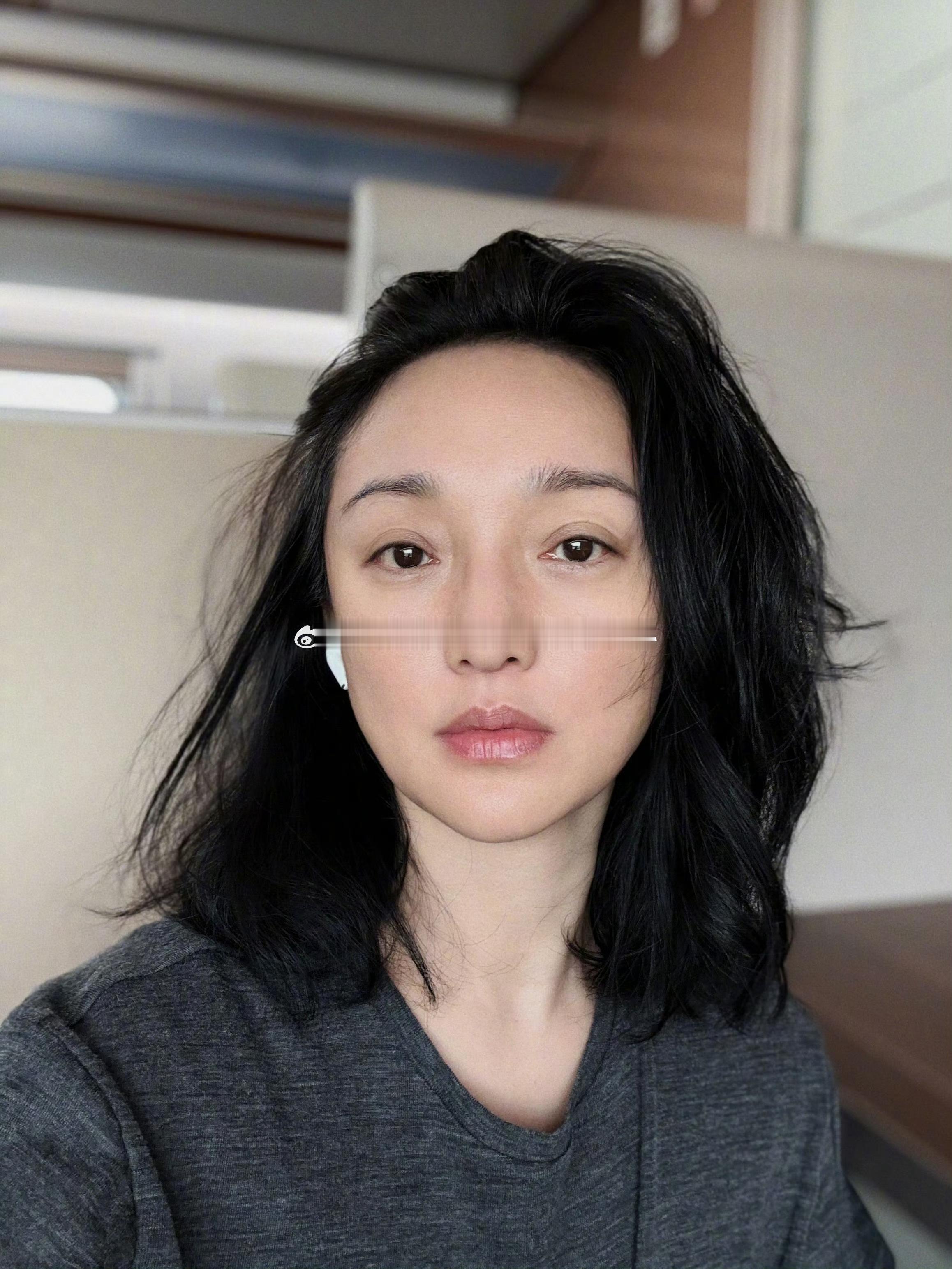 周迅50岁素颜状态周迅周迅50岁素颜状态！一沫真挚的情话​​​
