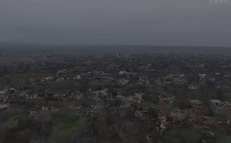 俄方，谢韦尔斯克解放据俄国部消息，位于顿涅茨克西北部、通往克拉马托尔斯克市的门