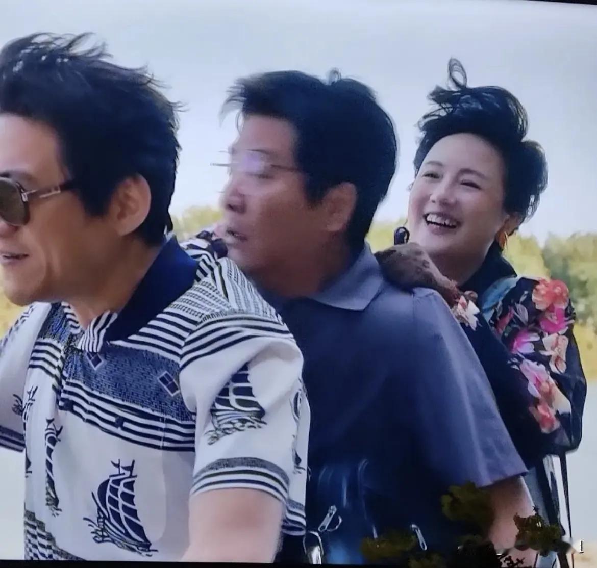 终于有网友扒出来，朱媛媛icon之所以在最后的日子接拍《小城大事》，不是因为她