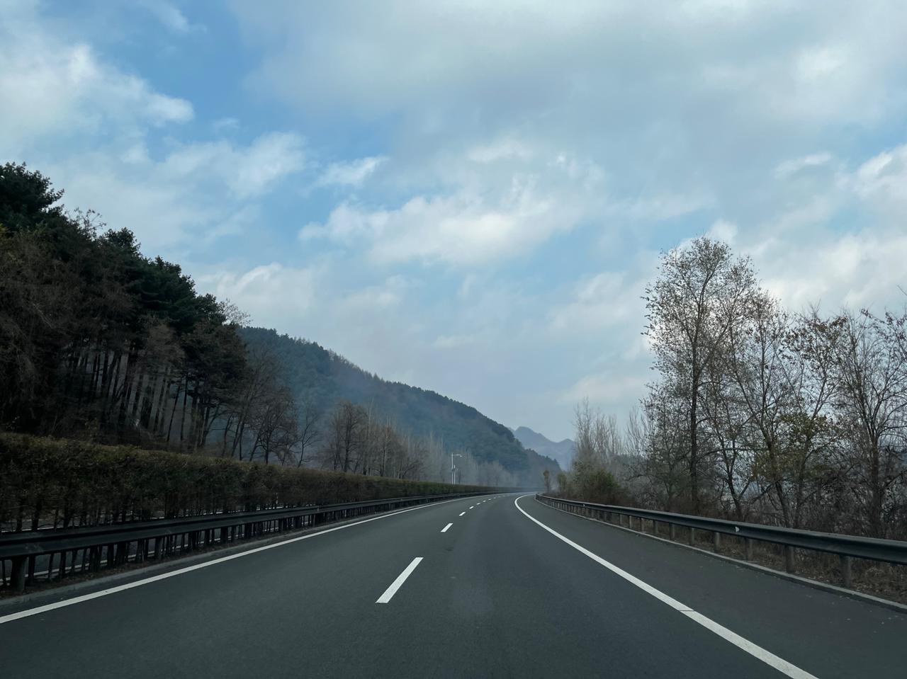 房子卖亏了，特别难受，怎么办其实这事儿还真没必要太难受，因为已经卖了，不是吗？这