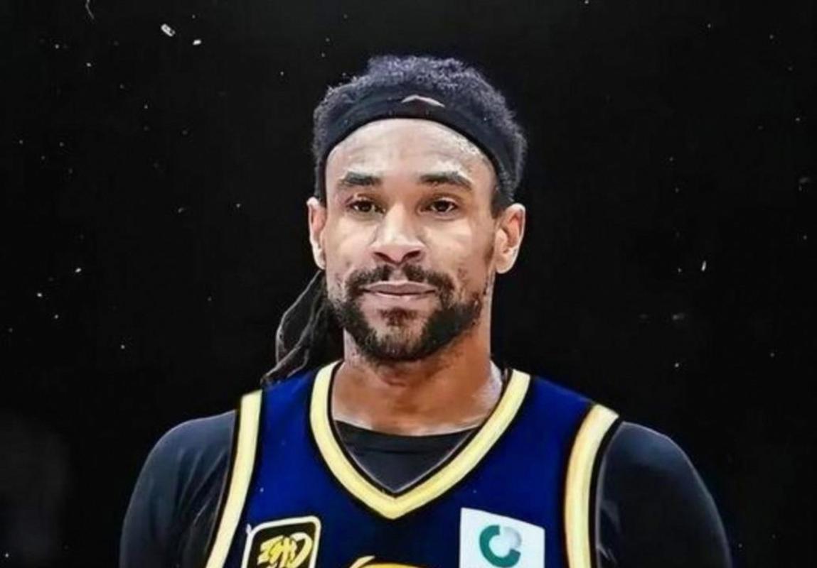 萨林杰压哨胜出！今天早上11点，广东男篮宣布签下拉科塞维奇！这位大外援的到来让