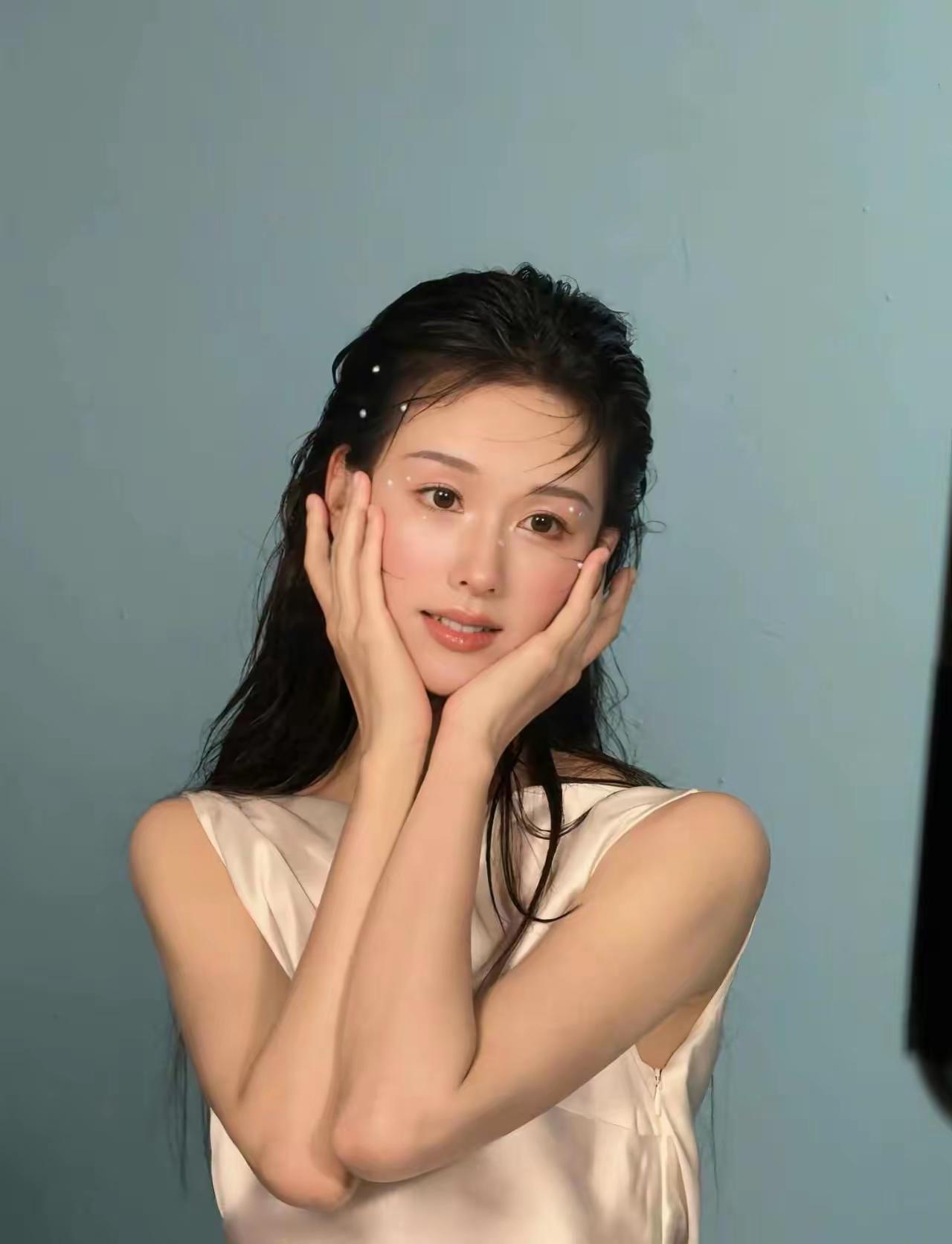 陈都灵[比心]，珍珠彩妆，好好看、美鼠我[爱心]
