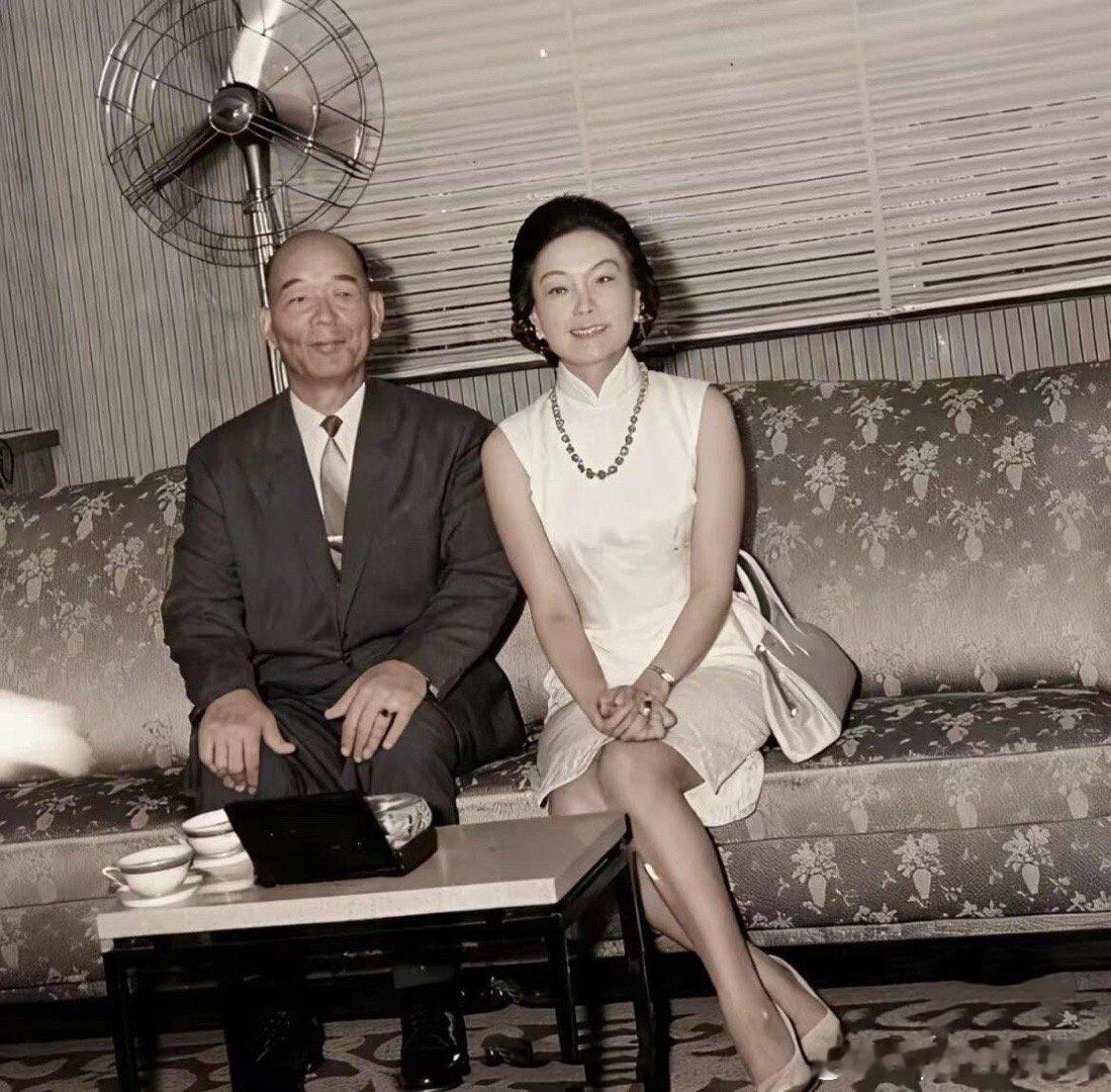 60年代胡琏与陈香梅女士合影历史影像