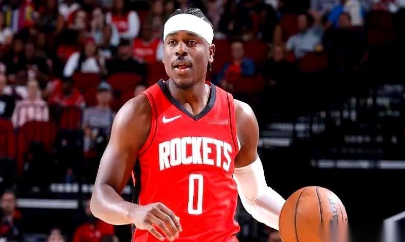 休斯顿火箭队有个命门，现在全联盟都知道了。想赢他们？太简单了，派上几个大高个就